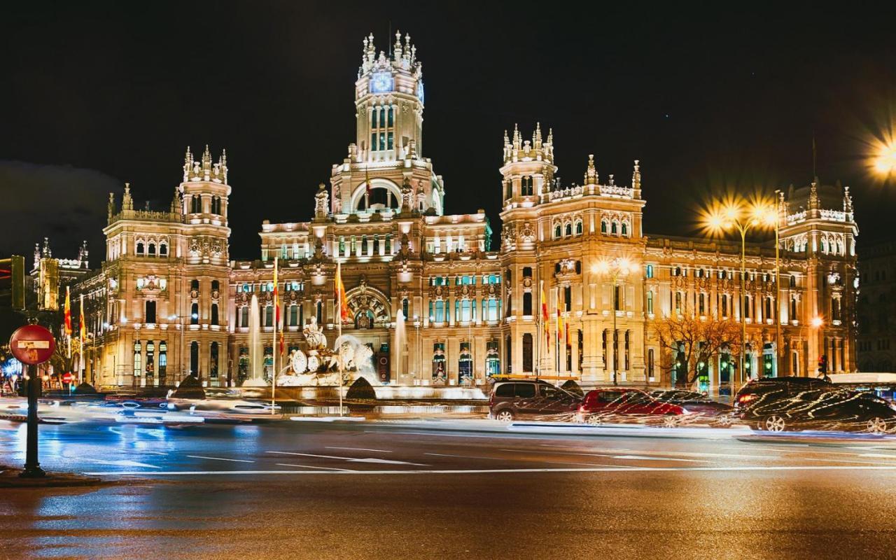 마드리드 La Reina De Gran Via - Parking Tph B&B 외부 사진